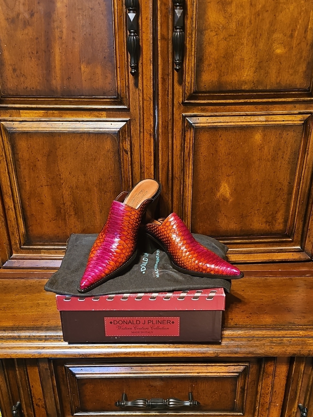 Donald J. Pliner Fushia & Orange Genuine Python Mules!  Sz. 7M - NIB!